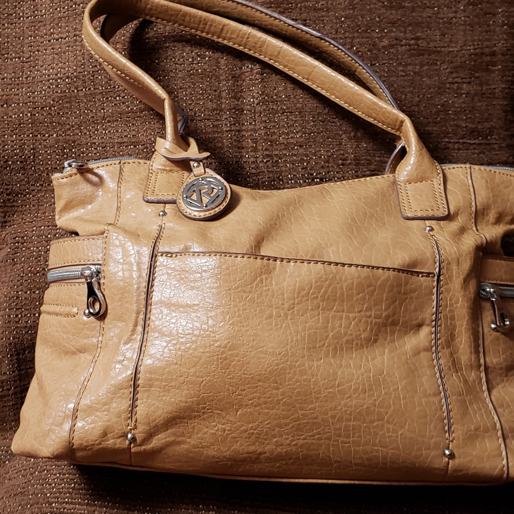 Relic warm soft leather shoulder bag